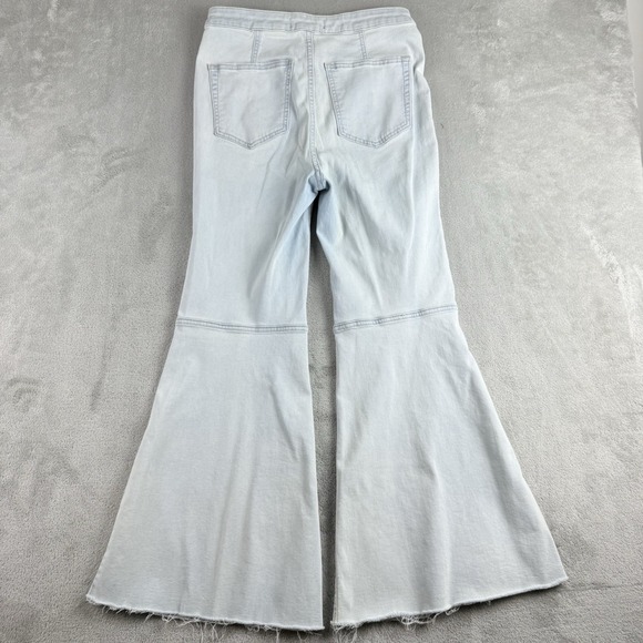 We The Free Jeans Womens 28x26 Blue Denim Super Flare Raw Fray Retro Bell Bottom - Picture 2 of 16